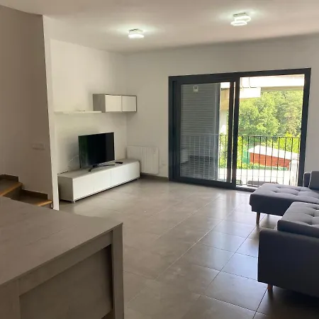 Ample House With Views In Front Of Baells Reservoir Sant Jordi de Cercs Exterior foto