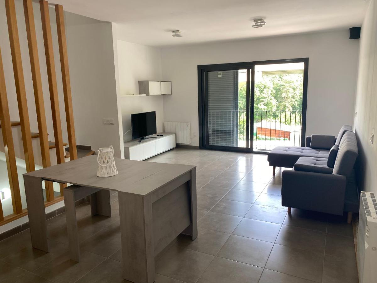 Ample House With Views In Front Of Baells Reservoir Hébergement de vacances